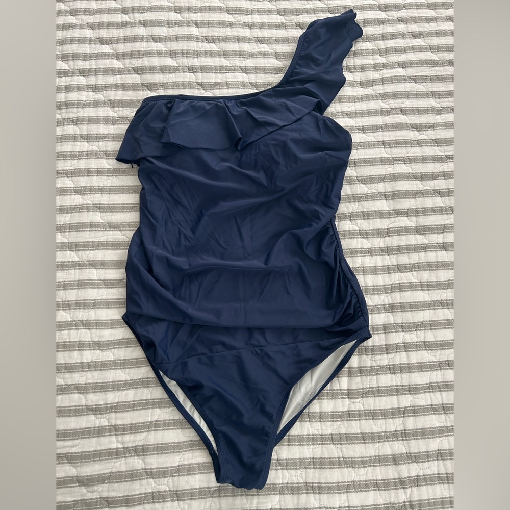 Summer Mae Maternity One Shoulder Swim size Large